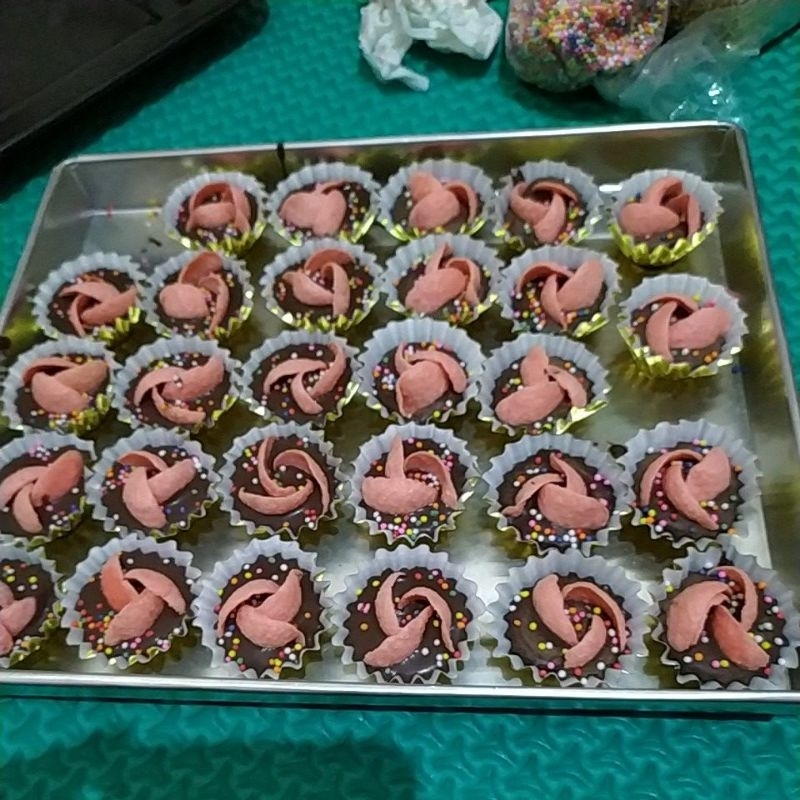 

coklat emut sereal strawberry / coklat karakter