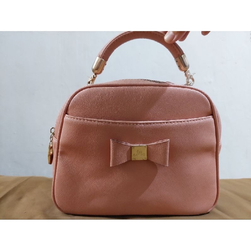 Preloved Les Catino Sling Bag