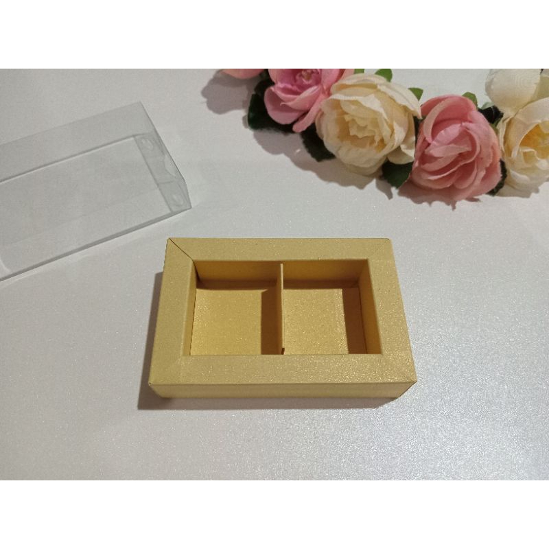 

Box Coklat Praline sekat 2 (ukuran persekat 4 x 4 x 2,5 cm)