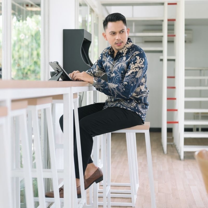 KEMEJA BATIK MODERN SLIMFIT PANJANG BAHUN KATUN HALUS FULL FURING HALUS