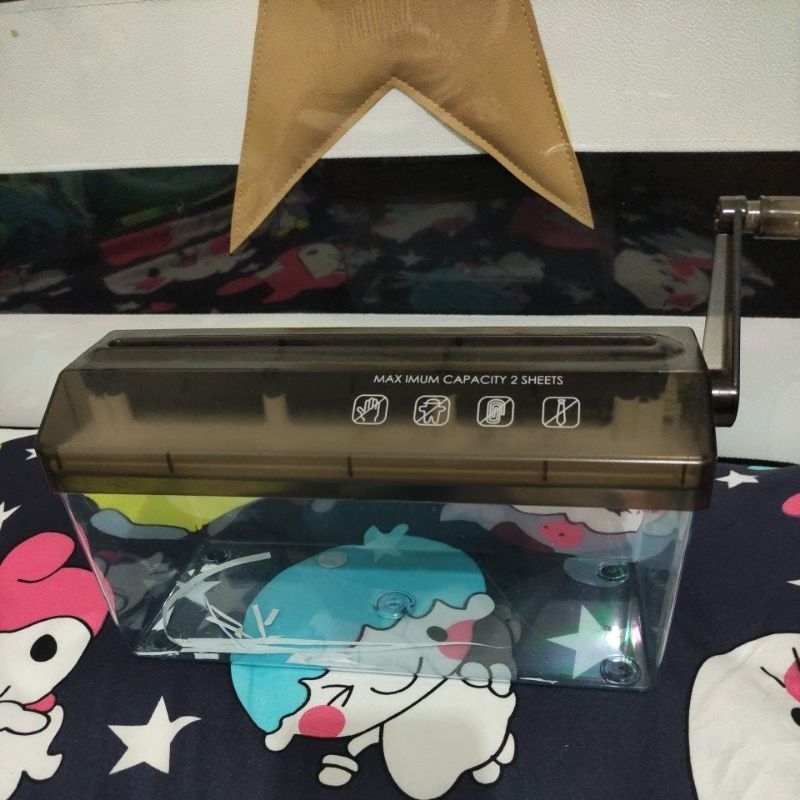 (Preloved) Manual Paper Shredder / Penghancur Kertas