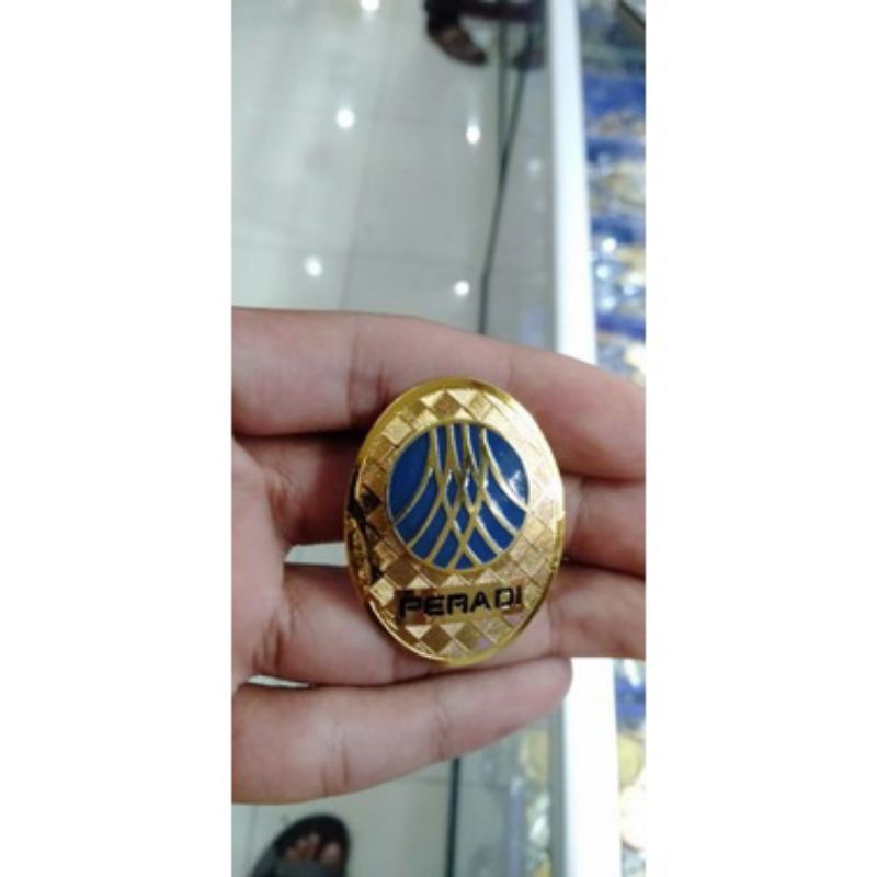 Pin Peradi Oval Otto Hasibuan