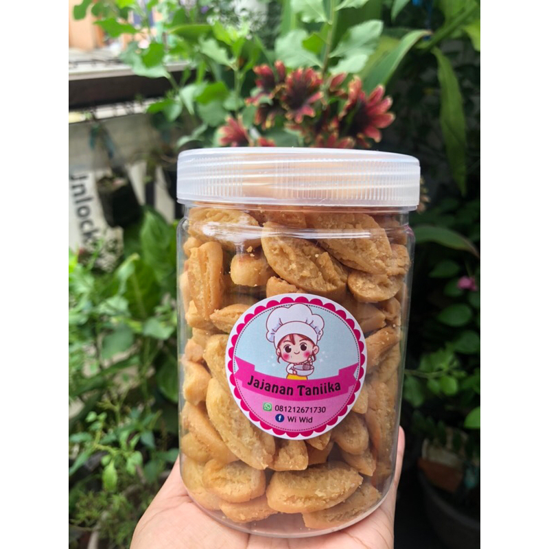 

biji ketapang manis enak gurih