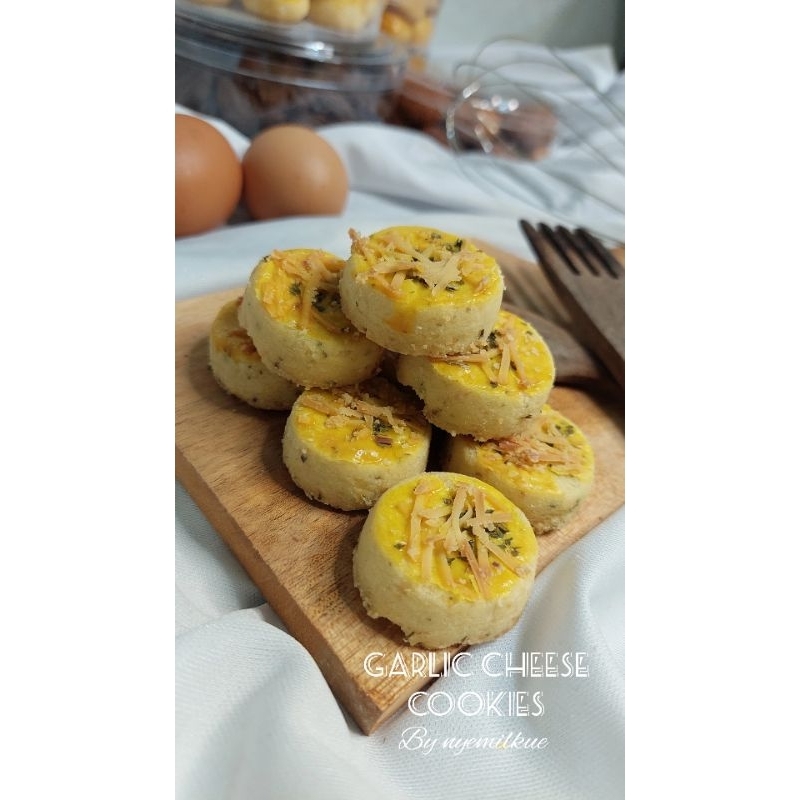 

GARLIC CHEESE COOKIES 500gr