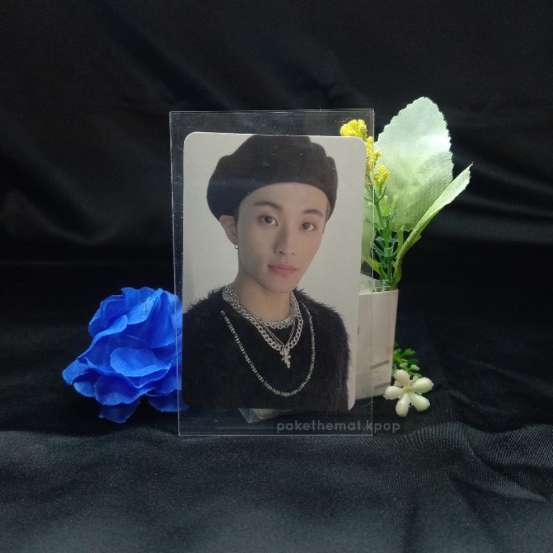 Mark Lee NCT 2021 - Official Photocard Jewel Case Universe NCT127 NCT Dream Underprice Murah