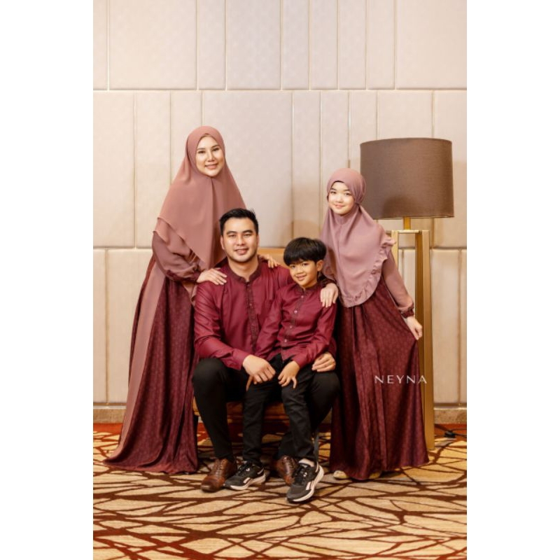 sarimbit keluarga lebaran 2023 by neyna couple keluarga nawasena