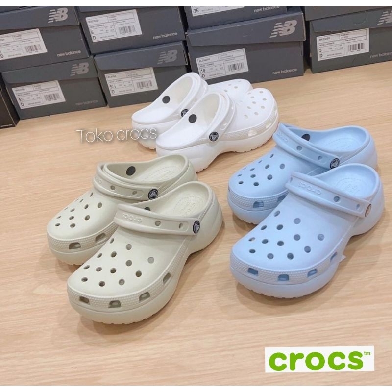 Crocs Classic platform clog / Crocs platform Clog / Sandal wanita crocs