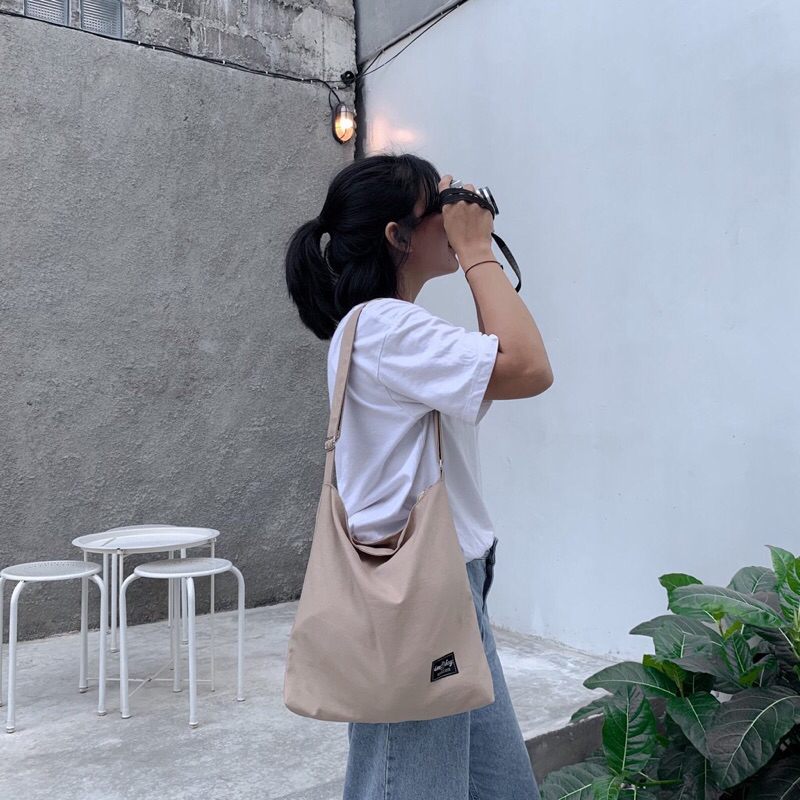 Preloved Imokey Swing Sling Bag - Tas Wanita (FREE PIN)