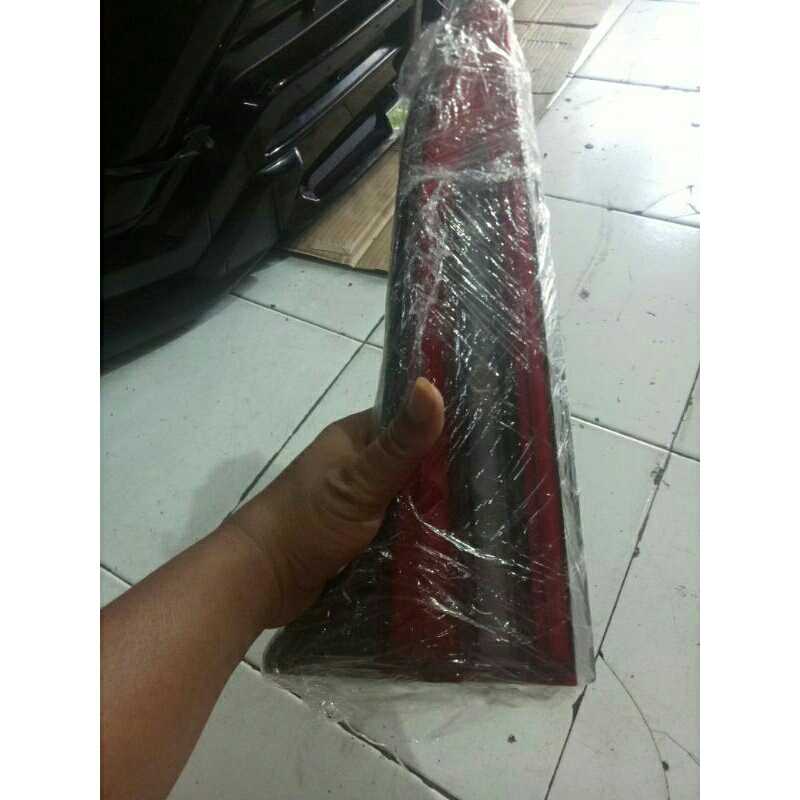 reflektor Lampu belakang fortuner vrz 2021