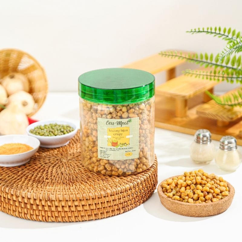 

Kacang Hijau Crispy Ceu Mpat Balado 250 gram kemasan toples kacang hijau goreng