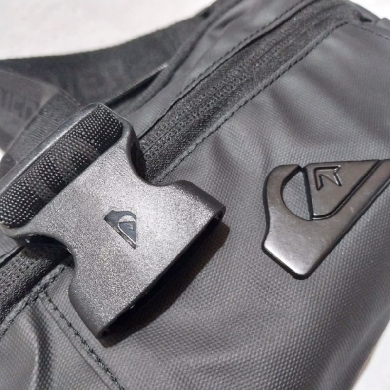 Tas waistbag Quiksilver selempang pria wanita premium