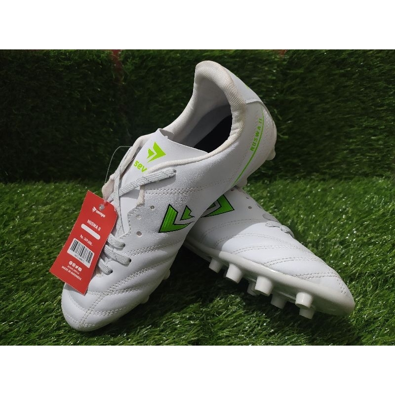 Sepatu Bola Sevspo Nuswa II