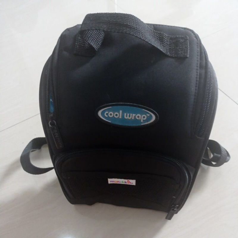 Tas Pendingin Asi / Tas Travel Asi merk Munchkin Preloved