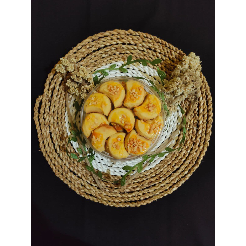 

Kue Kering Bulan Kacang Homemade Premium