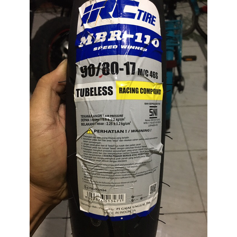 BAN LUAR IRC MBR-110 90/80-17 TUBLES