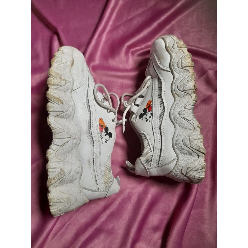 (PRELOVED) SEPATU PUTIH WANITA SNEAKER PLATFORM SYRA KONSER TINGGI HEELS PUTIH FULL WHITE