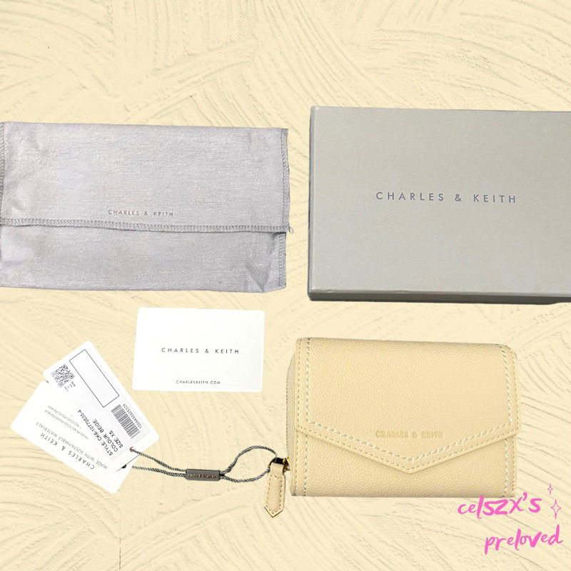 [BRAND NEW] Charles & Keith Stitch Trim Envelope Wallet Beige