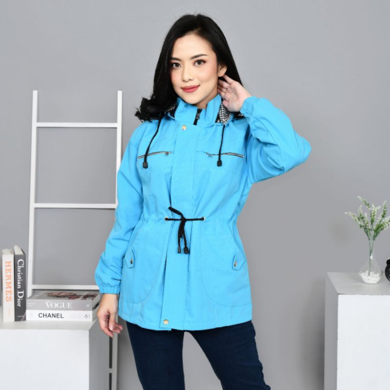 Jaket Wanita Parka Tahan Angin Cocok Untuk Berkendara