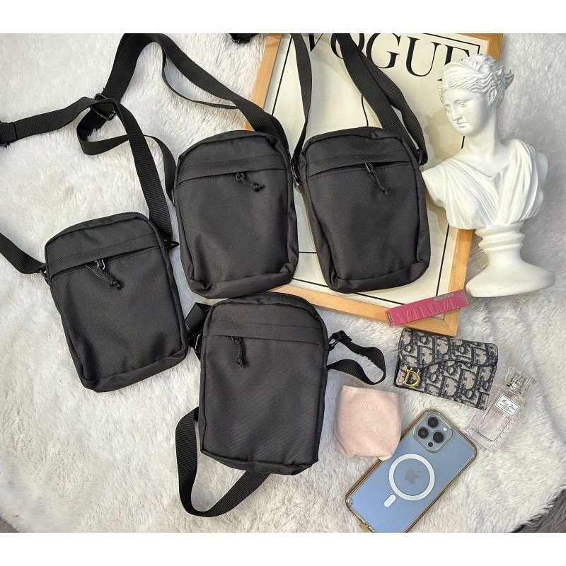 Hm black shoulder bag