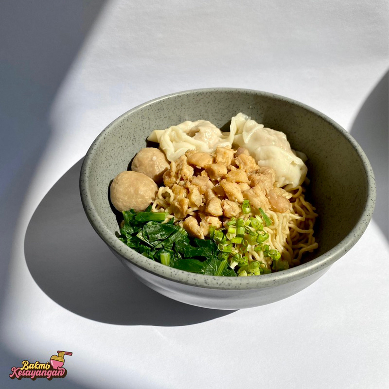 

Bakmi Kesayangan - Bakmi Ayam Komplit - Bakmi Kecil