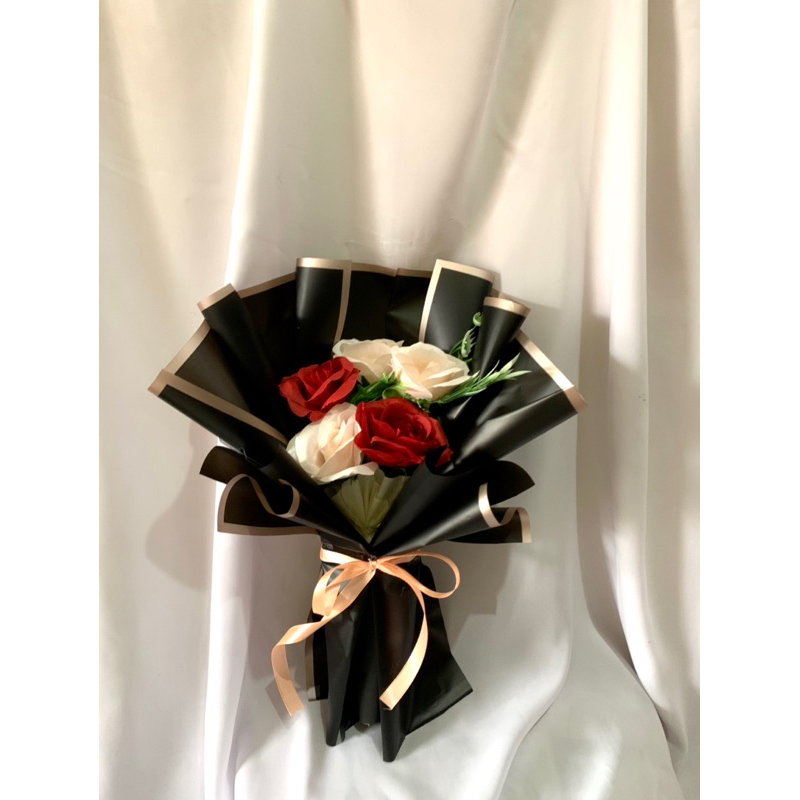 Buket bunga mawar bucket bunga palsu buket wisuda hampers hadiah ultah HITAM
