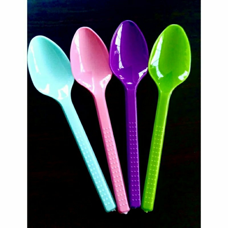 Sendok Teh Plastik Warna / Sendok Puding