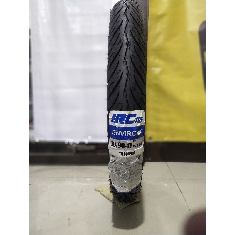 ban luar IRC Enviro 70/90-17 Tubles Free Pentil