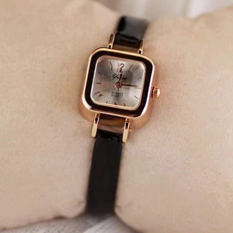 JamTangan Wanita Jam Tangan Fashion Keren Jam Quartz Jam Tangan Strap