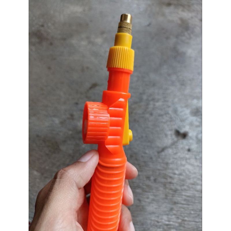 Pompa Semprotan Burung