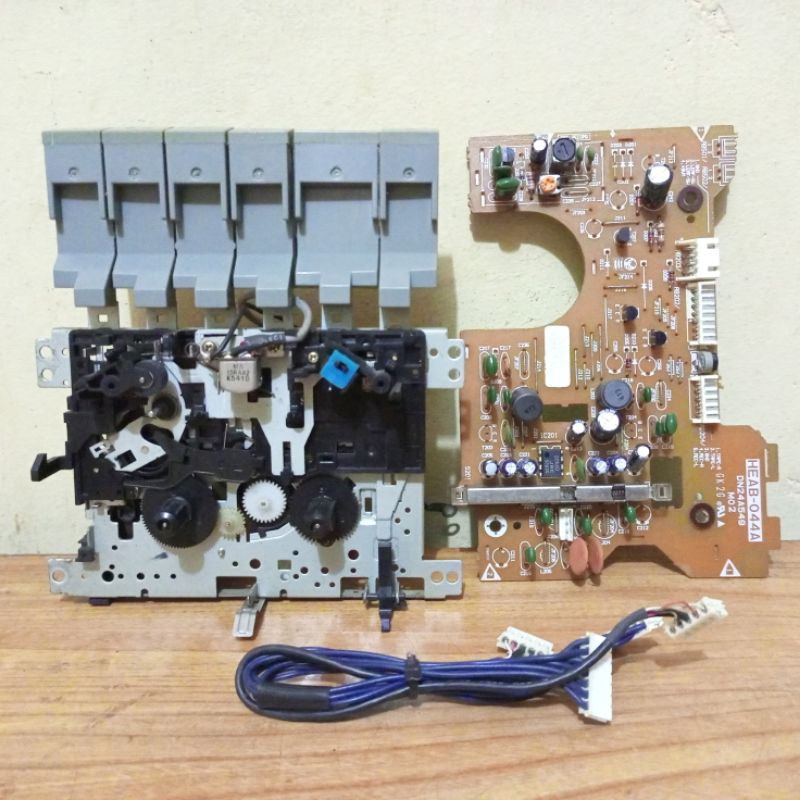 Mekanik Kaset Tape Recorder Polytron GV-502MR