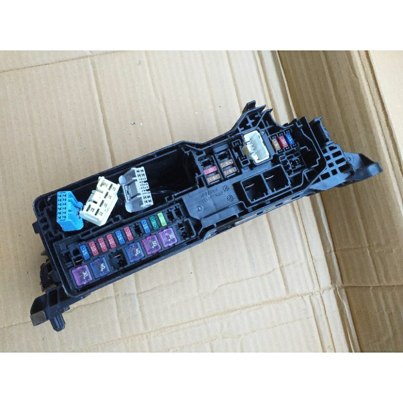 fuse  box sekring all new avanza dua vvti  & xenia  dua vvti tahun  2016- 2020 orisinil / sekring bo