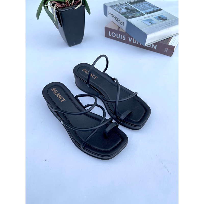 GJAZ WEDGES SANDAL WANITA LIONI