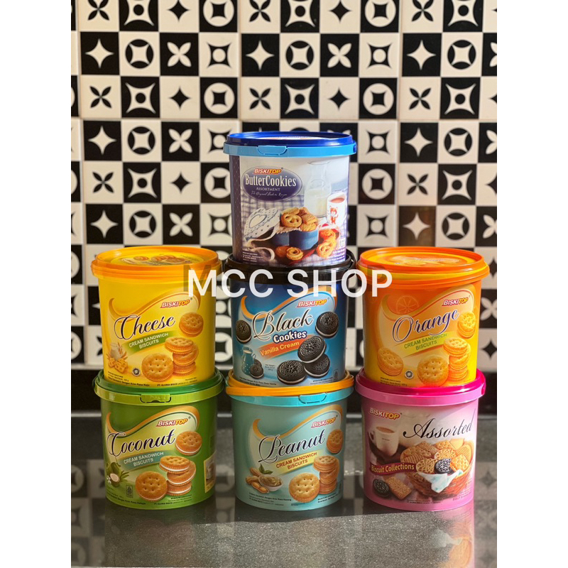 

BISKITOP PVC HANDLE EMBER BULAT (HARGA UNTUK 1 DUS) ASSORTED BISCUIT SANDWICH CHEESE PEANUT ORANGE COCONUT BLACK BUTTER COOKIES HARGA PERDUS ISI 6 EMBER