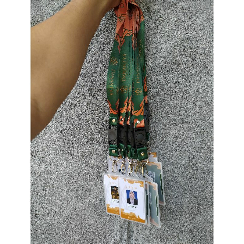 

PAKET TALI LANYARD + CASING + ID CARD