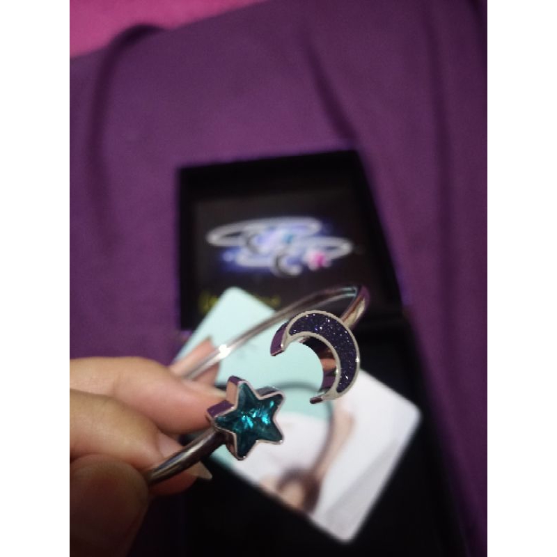 Kalung dan gelang kesehatan. MCI Original.