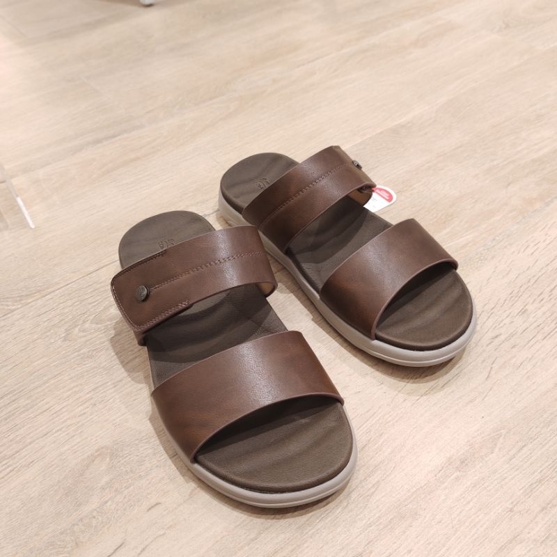 Sendal  Bata compit  pria