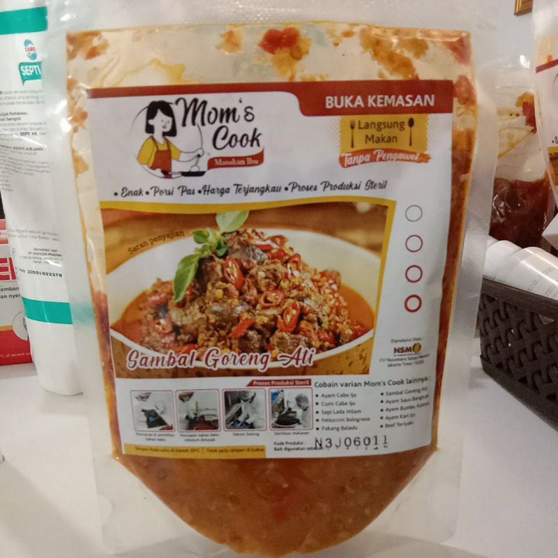 

moms cook sambal goreng ati