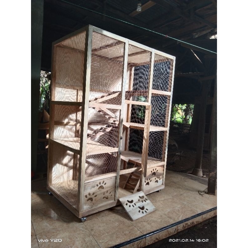kandang kucing kayu jati