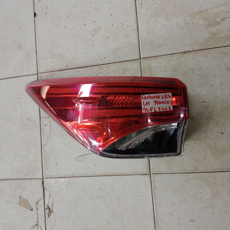 stop lamp Fortuner vrz kiri