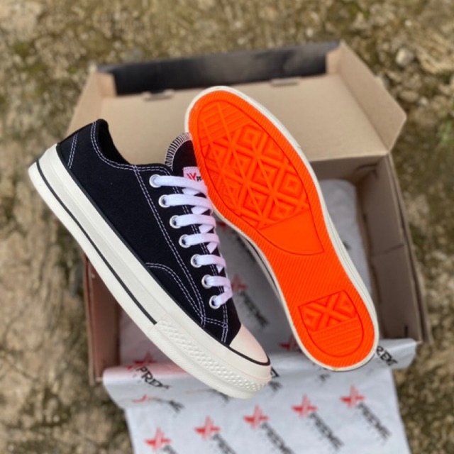 sepatu sneakers pria wanita xpreme footwear clasic 70s black white low original - sepatu sneakers pria