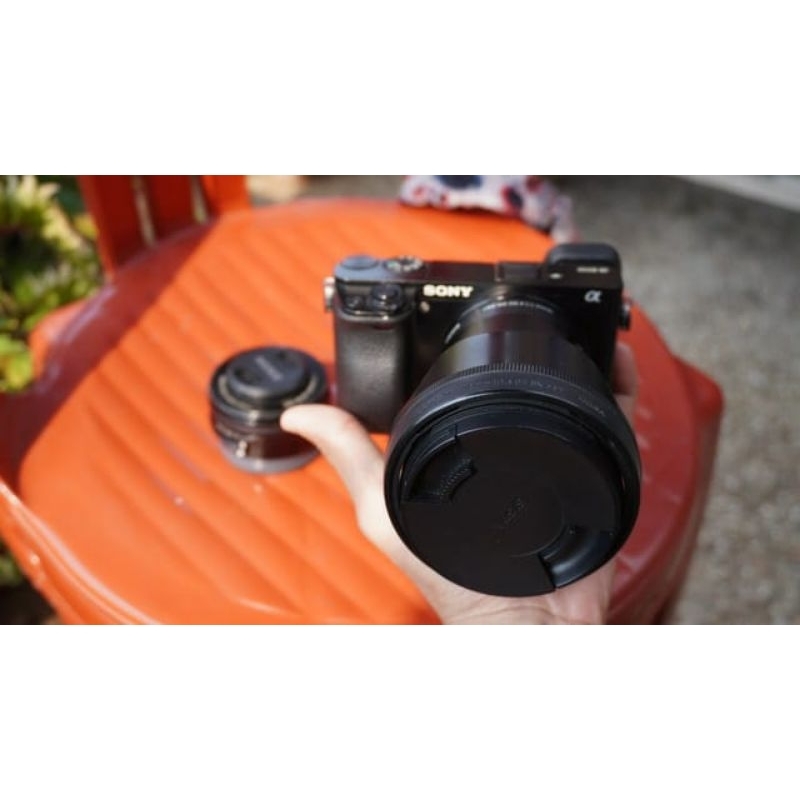 Sony Alpha A6000 lensa kit + Lensa sigma 30mm F1.4 DC DN E-Mount (BEKAS RASA BARU)