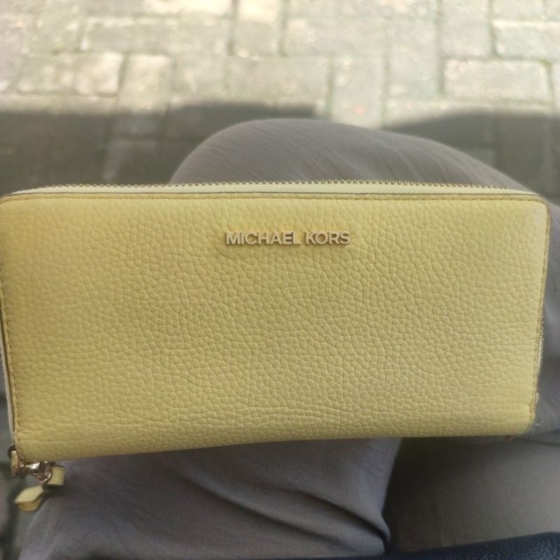 dompetMichaelKors