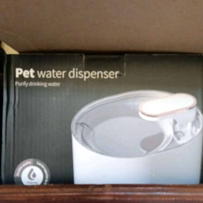 Water Fountain Kucing