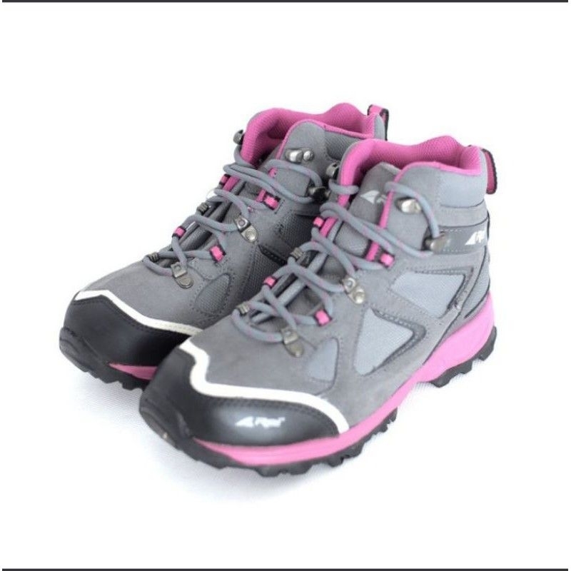 SEPATU SMITHSONIA WOMEN SERIES AREI SEPATU GUNUNG AREI