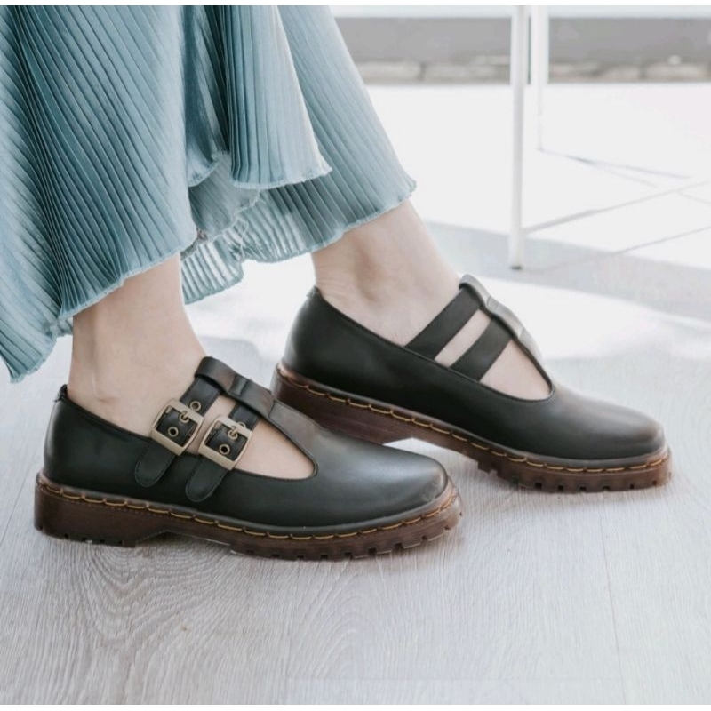 Preloved Kara Docmart Charcoal Dianable uk. 39