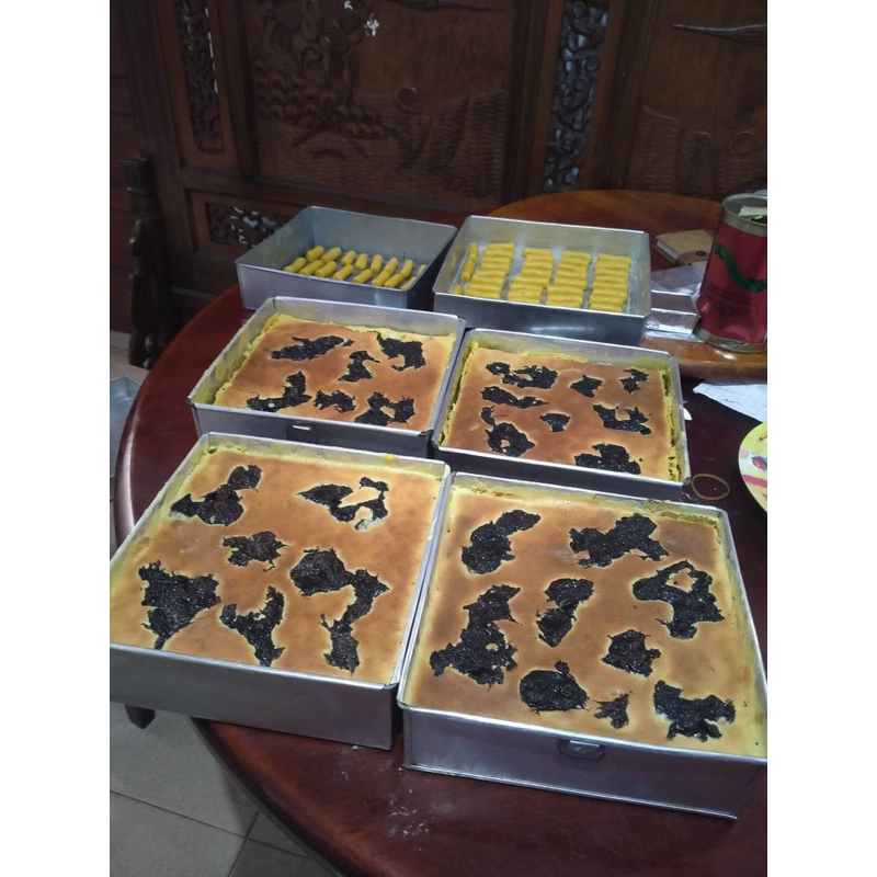 

lapis legit dengan bahan premium