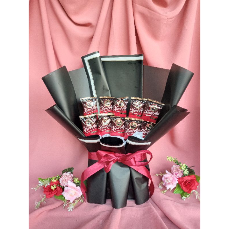 bouquet snack ,buket kopi kapal api,buket murah dan simple free kartu ucapan.buket wisuda