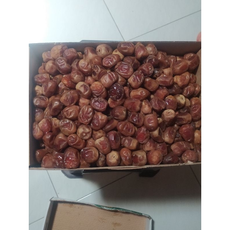 

kurma sukkari