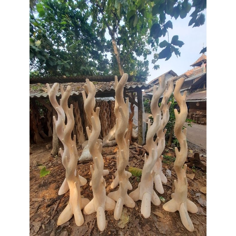 PROMO STAND HANGER KAYU MAHONI / GANTINGAN BAJU KAYU MURAH ( KAKI SAMBUNG )