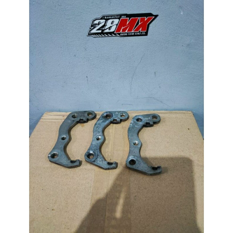 PROMO BREKET DUDUKAN KALIPER DEPAN KLX G KLX BF KLX S KLX L DAN DTRACKER OLD ASLI ORIGINAL COPOTAN M